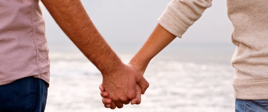 Reconexión emocional y trabajo en pareja con coaching relacional