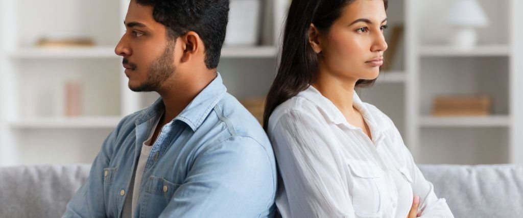 Desconexión emocional en pareja – señales de conflicto relacional